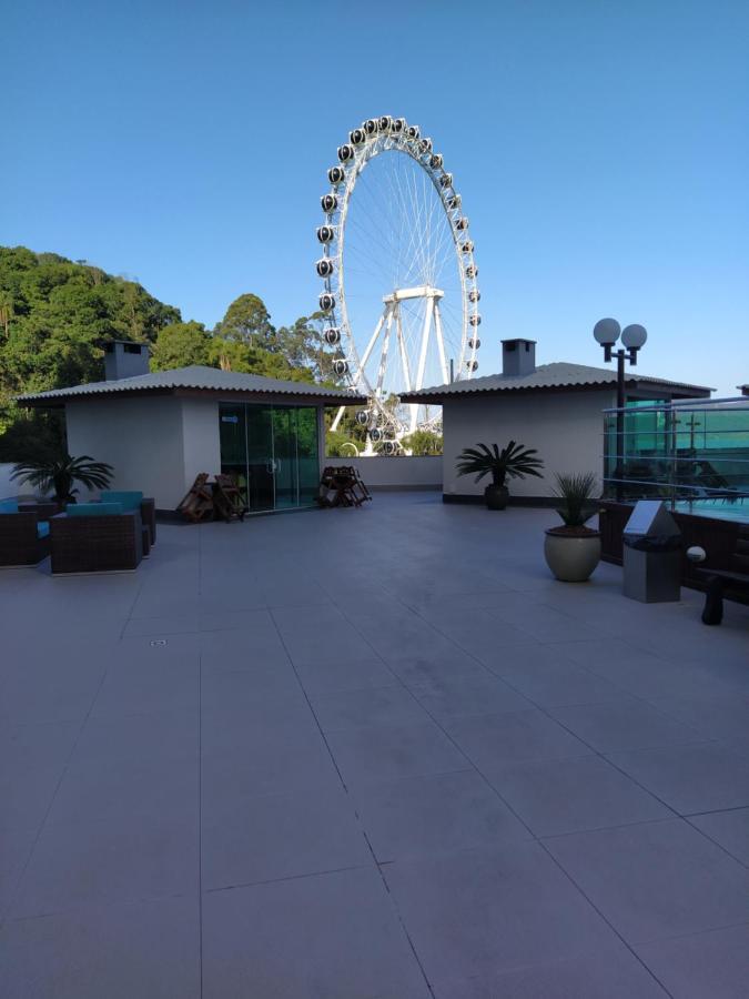 Apartment Um Com Vista Estrada Da Rainha